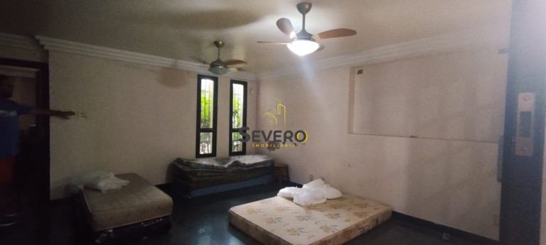 Imagem Casa com 3 Quartos à Venda, 270 m² em Centro - São Gonçalo Imagem Casa com 3 Quartos à Venda, 270 m² em Centro - São Gonçalo