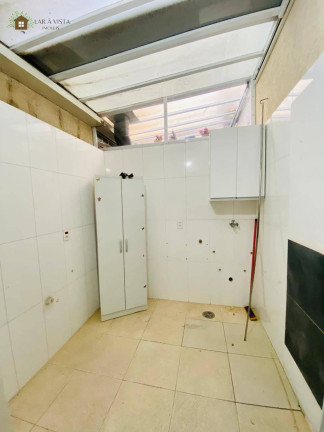 Imagem Casa de Condomínio com 3 Quartos à Venda, 117 m²