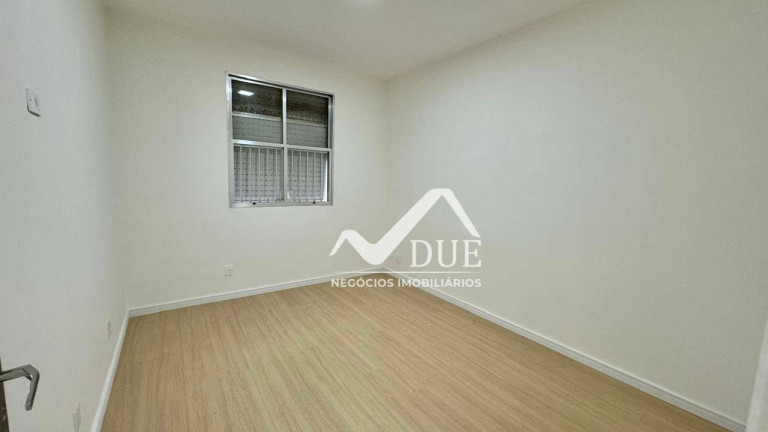 Imagem Apartamento com 2 Quartos à Venda, 76 m² em Estuário - Santos