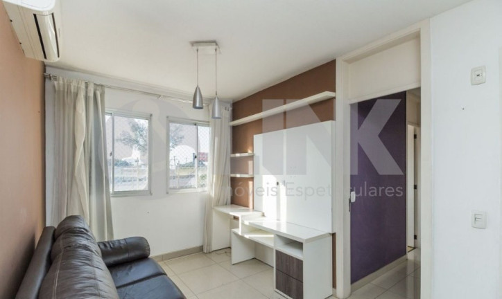 Imagem Apartamento com 3 Quartos à Venda, 53 m² em São Sebastião - Porto Alegre