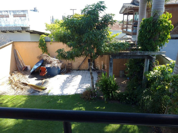 Sobrado com 5 Quartos à Venda, 300 m² em Cordeiros - Itajaí