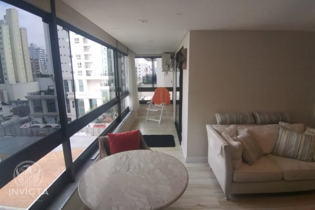 Imagem Apartamento com 3 Quartos à Venda, 220 m² em Centro - Balneário Camboriú Imagem Apartamento com 3 Quartos à Venda, 220 m² em Centro - Balneário Camboriú