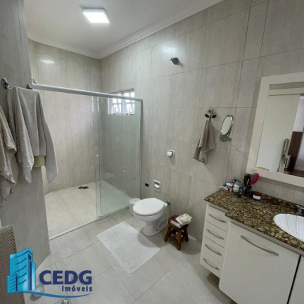 Imagem Casa com 3 Quartos à Venda, 396 m² em Boqueirão - Curitiba Imagem Casa com 3 Quartos à Venda, 396 m² em Boqueirão - Curitiba