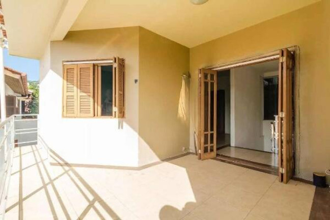 Casa com 3 Quartos à Venda, 396 m² em Partenon - Porto Alegre