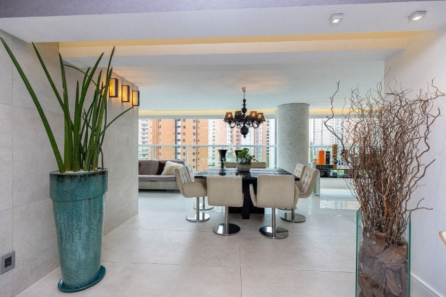 Imagem Apartamento com 4 Quartos à Venda, 335 m² em Moema - São Paulo Imagem Apartamento com 4 Quartos à Venda, 335 m² em Moema - São Paulo