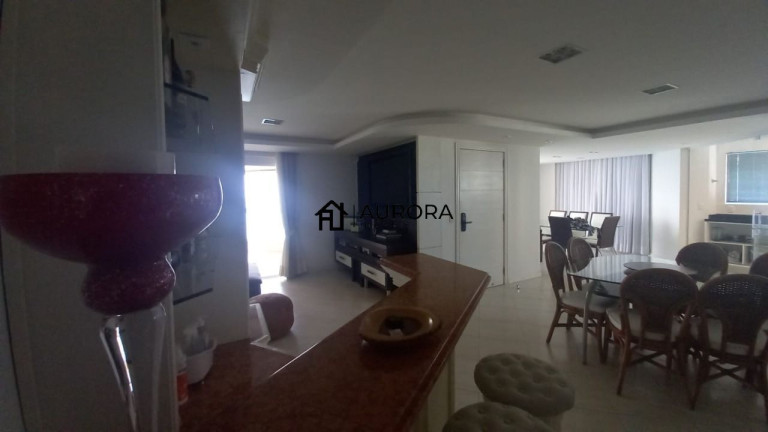 Imagem Apartamento com 3 Quartos à Venda, 194 m² em Centro - Balneário Camboriú Imagem Apartamento com 3 Quartos à Venda, 194 m² em Centro - Balneário Camboriú