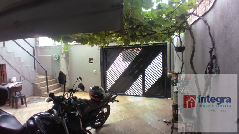 Casa com 3 Quartos à Venda, 186 m² em Jardim Residencial Victório Lucato - Limeira