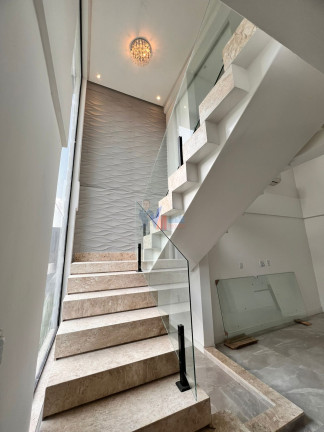 Imagem Casa com 4 Quartos à Venda, 289 m² em Ponta Negra - Manaus