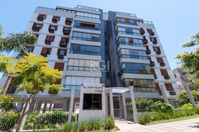 Imóvel com 3 Quartos à Venda,  em Tristeza - Porto Alegre