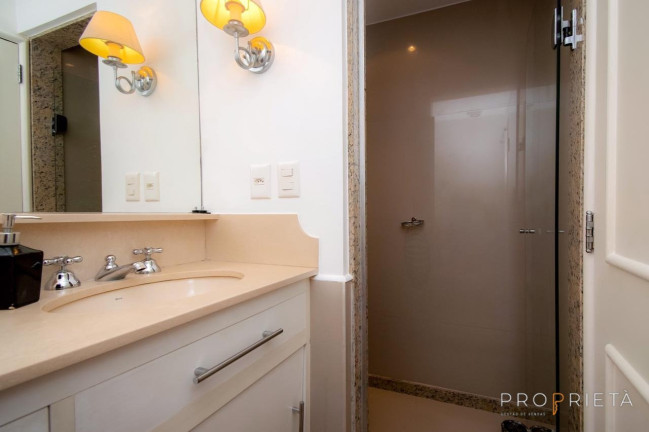Imagem Apartamento com 2 Quartos à Venda, em Humaitá - Rio De Janeiro Imagem Apartamento com 2 Quartos à Venda, em Humaitá - Rio De Janeiro