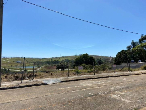 Terreno à Venda, 215 m² em Chácaras Cataguá - Taubaté