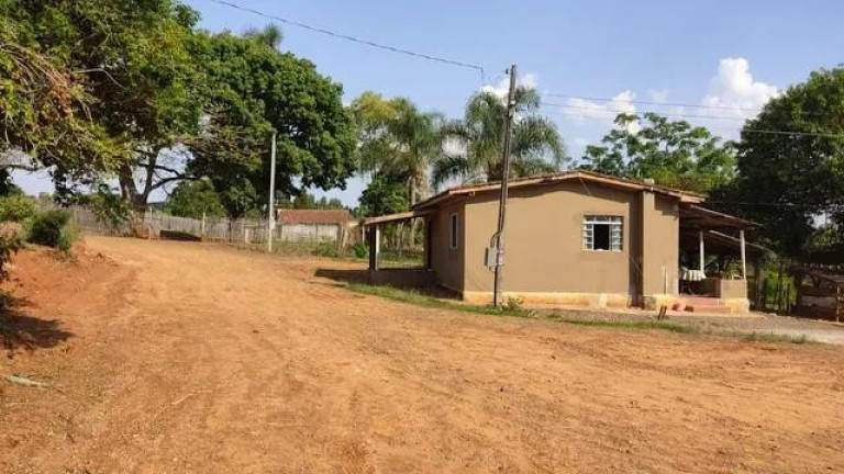 Imagem Imóvel com 2 Quartos à Venda, 96.800 m² em Rural - Japira
