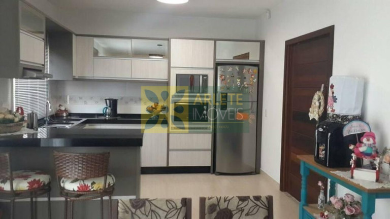 Imagem Casa com 3 Quartos à Venda, 200 m² em Vila Nova - Porto Belo Imagem Casa com 3 Quartos à Venda, 200 m² em Vila Nova - Porto Belo