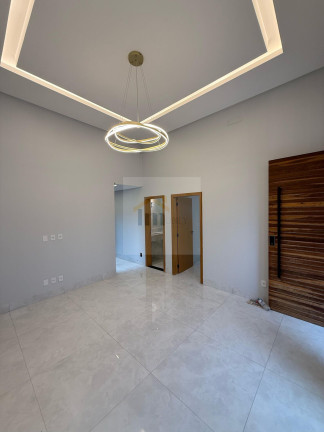 Imagem Casa com 3 Quartos à Venda, 160 m² em Setor Urias Magalhães - Goiânia Imagem Casa com 3 Quartos à Venda, 160 m² em Setor Urias Magalhães - Goiânia