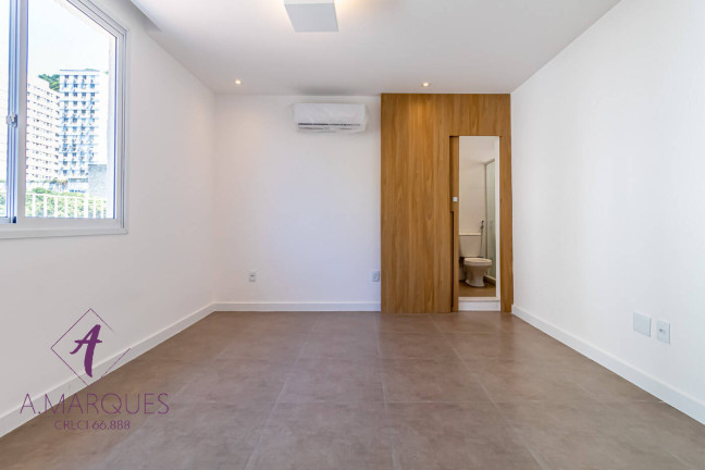 Imagem Apartamento com 3 Quartos à Venda, 237 m² em Copacabana - Rio De Janeiro Imagem Apartamento com 3 Quartos à Venda, 237 m² em Copacabana - Rio De Janeiro