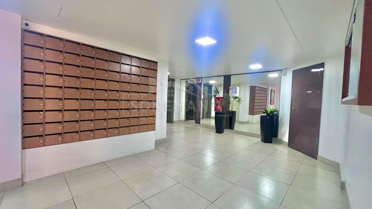 Imagem Sala Comercial à Venda, 32 m² em Centro - Florianópolis Imagem Sala Comercial à Venda, 32 m² em Centro - Florianópolis