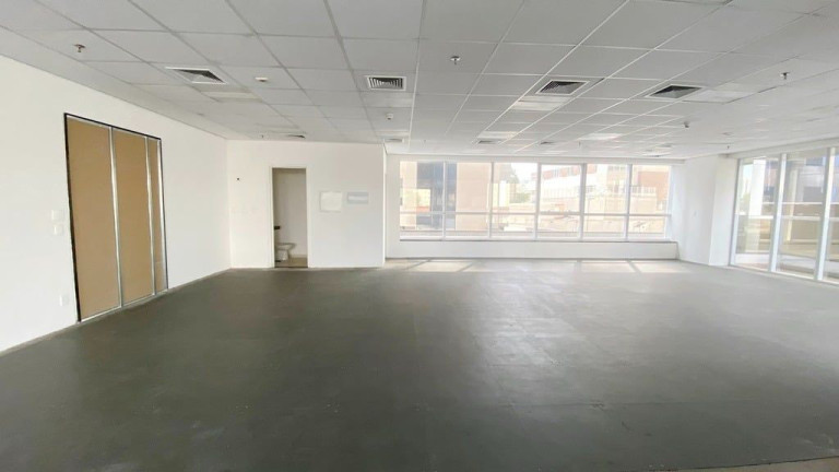 Imagem Sala Comercial à Venda ou Locação, 380 m² em Jardim Das Acácias - São Paulo Imagem Sala Comercial à Venda ou Locação, 380 m² em Jardim Das Acácias - São Paulo