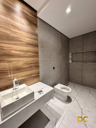 Imagem Casa de Condomínio com 4 Quartos à Venda, 283 m² em Santa Rosa - Cuiabá Imagem Casa de Condomínio com 4 Quartos à Venda, 283 m² em Santa Rosa - Cuiabá