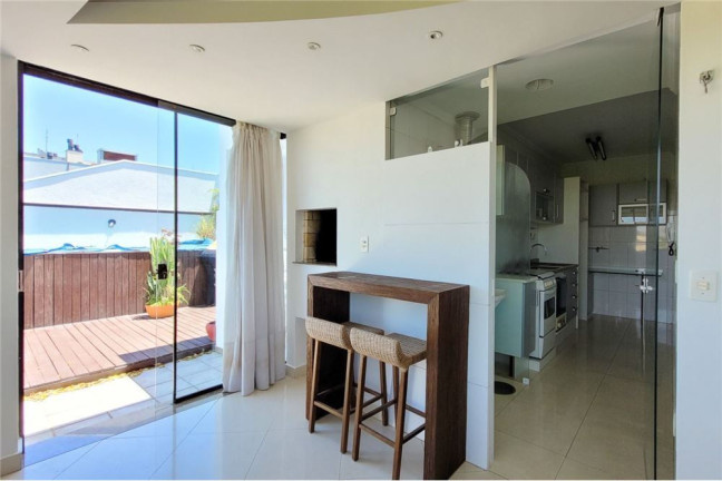 Imagem Cobertura com 3 Quartos à Venda, 111 m² em Petrópolis - Porto Alegre