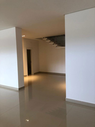 Imagem Sala Comercial à Venda, 227 m² em Centro - Balneário Camboriú Imagem Sala Comercial à Venda, 227 m² em Centro - Balneário Camboriú