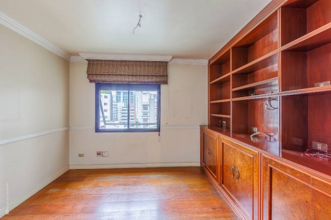 Imagem Apartamento com 4 Quartos à Venda, 188 m² em Vila Uberabinha - São Paulo