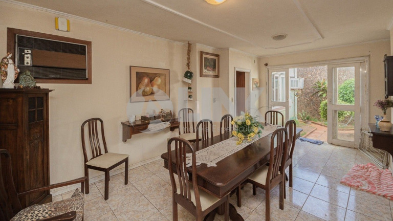 Imagem Casa com 4 Quartos à Venda, 254 m² em Chácara Das Pedras - Porto Alegre