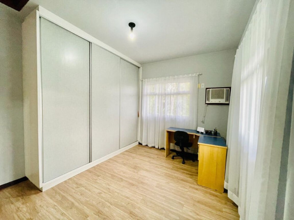 Imagem Casa com 3 Quartos à Venda, 582 m² em Velha - Blumenau