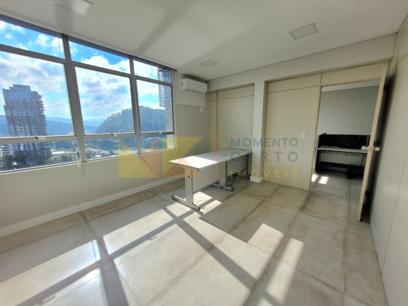 Sala Comercial para Alugar, 69 m² em Centro - Blumenau