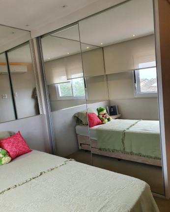 Imagem Casa com 3 Quartos à Venda, 300 m² em Jardim São Nicolau - São Paulo Imagem Casa com 3 Quartos à Venda, 300 m² em Jardim São Nicolau - São Paulo