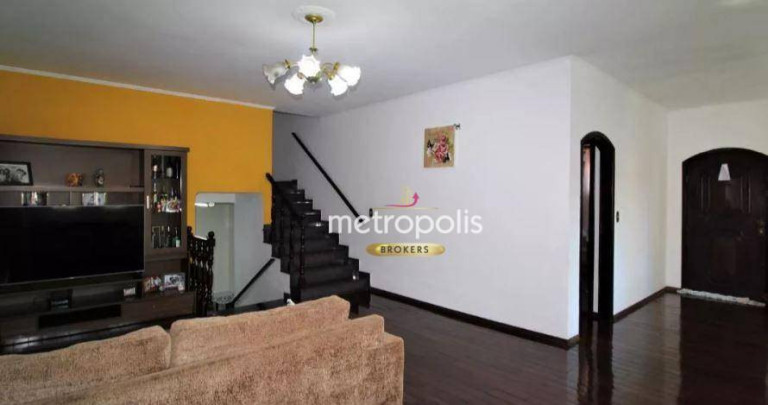 Sobrado com 4 Quartos à Venda, 218 m² em Santa Maria - Santo André