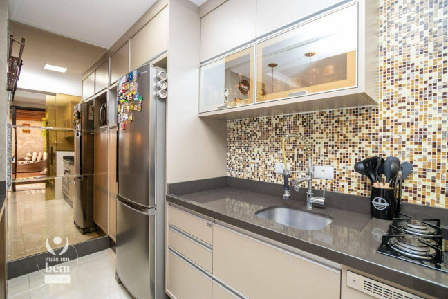Imagem Apartamento com 2 Quartos à Venda, 67 m² em Guaíra - Curitiba