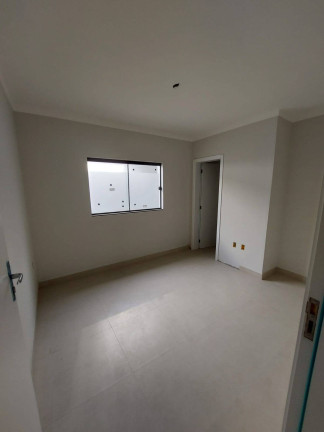 Imagem Casa com 2 Quartos à Venda, 74 m² em Bombas - Bombinhas