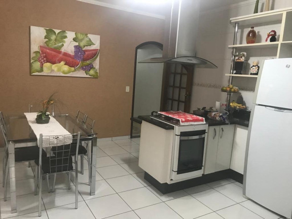 Imagem Casa com 3 Quartos à Venda, 225 m² em Jardim Vila Galvão - Guarulhos Imagem Casa com 3 Quartos à Venda, 225 m² em Jardim Vila Galvão - Guarulhos