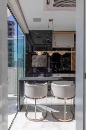 Imagem Cobertura com 4 Quartos à Venda, 300 m² em Centro - Balneário Camboriú Imagem Cobertura com 4 Quartos à Venda, 300 m² em Centro - Balneário Camboriú