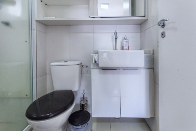 Imagem Apartamento com 2 Quartos à Venda, 60 m²