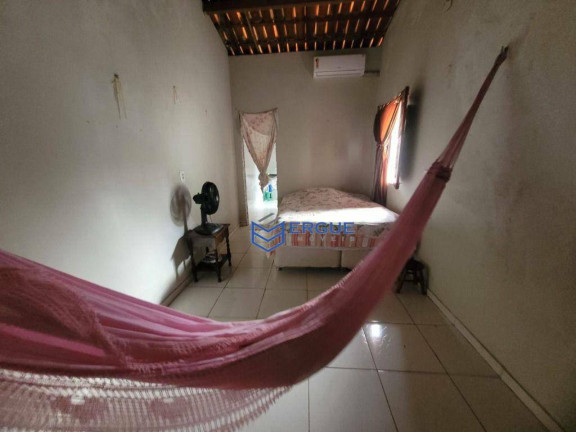 Casa com 3 Quartos para Alugar, 134 m² em Messejana - Fortaleza