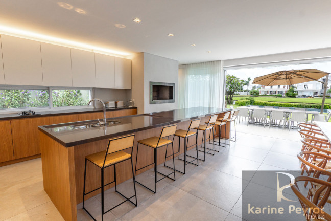 Imagem Casa de Condomínio com 4 Quartos à Venda, 540 m² em Centro - Xangri-lá