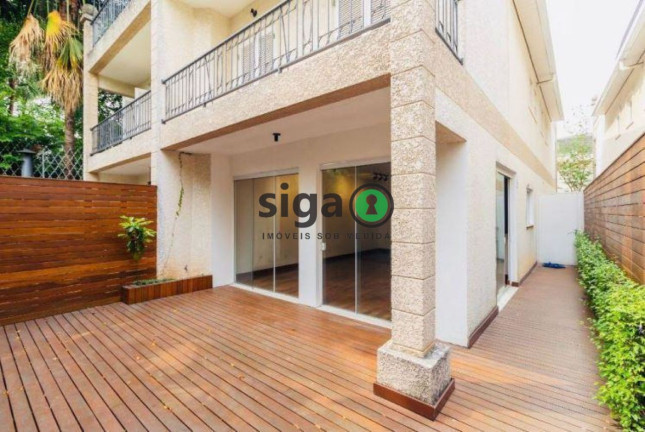 Casa com 3 Quartos à Venda, 300 m² em Morumbi - São Paulo