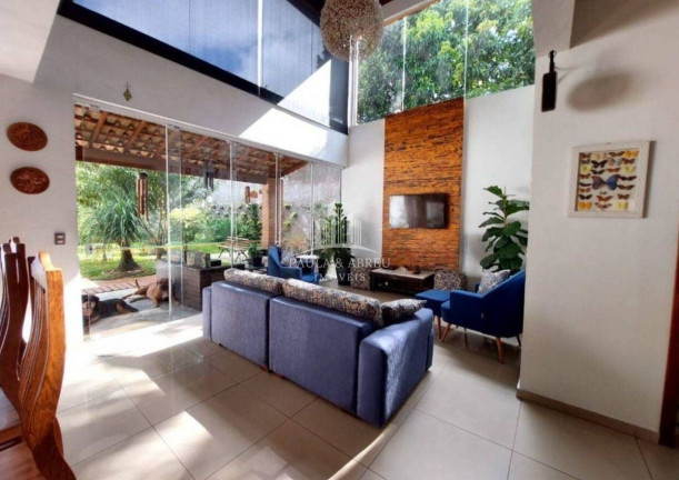 Imagem Sobrado com 4 Quartos à Venda, 450 m² em Interlagos - São Paulo