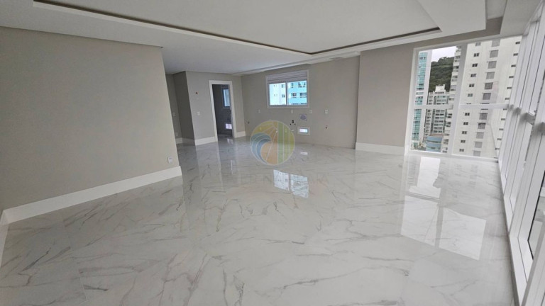 Imagem Apartamento com 4 Quartos à Venda, 151 m² em Pioneiros - Balneário Camboriú