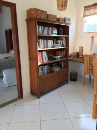 Imagem Casa com 3 Quartos à Venda, 267 m² em Centro - Santa Cruz Cabrália