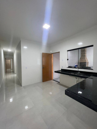 Imagem Casa com 3 Quartos à Venda, 104 m² em Jardim Suíço - Anápolis