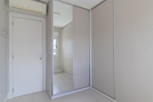 Imagem Imóvel com 2 Quartos à Venda, em Central Parque - Porto Alegre Imagem Imóvel com 2 Quartos à Venda, em Central Parque - Porto Alegre