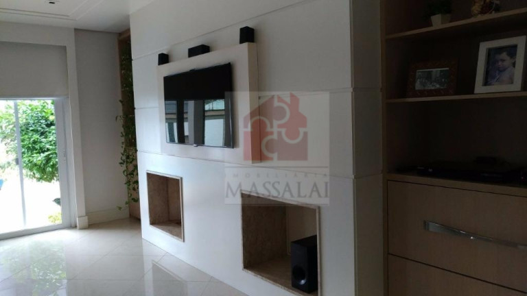 Imagem Casa com 4 Quartos à Venda, 375 m² em Jardim Carvalho - Porto Alegre Imagem Casa com 4 Quartos à Venda, 375 m² em Jardim Carvalho - Porto Alegre