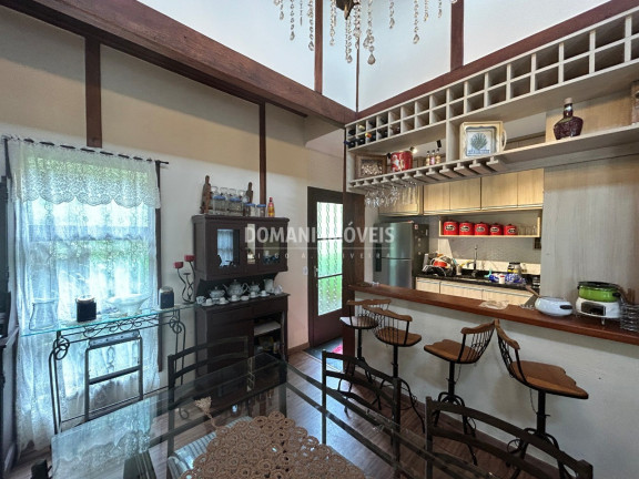 Imagem Casa com 3 Quartos à Venda, 117 m² em Região Do Alto Do Capivari - Campos Do Jordão