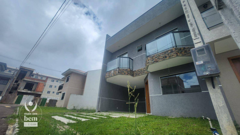 Sobrado com 3 Quartos à Venda, 132 m² em Campo De Santana - Curitiba