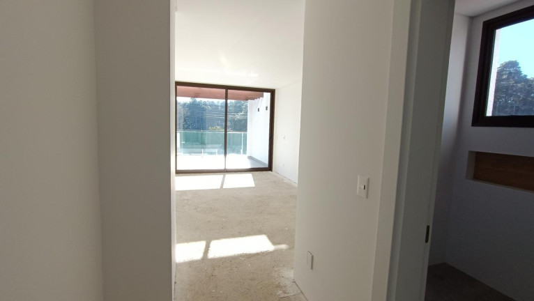 Imagem Casa com 4 Quartos à Venda, 544 m²em Campo Comprido - Curitiba