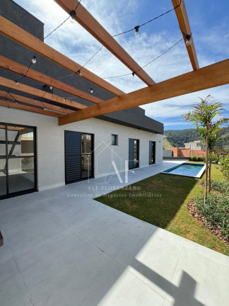 Casa de Condomínio com 3 Quartos à Venda, 155 m² em Condomínio Portal Da Serra - Bragança Paulista