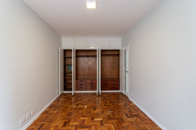Imagem Imóvel com 3 Quartos à Venda, 135 m² em Itaim Bibi - São Paulo Imagem Imóvel com 3 Quartos à Venda, 135 m² em Itaim Bibi - São Paulo