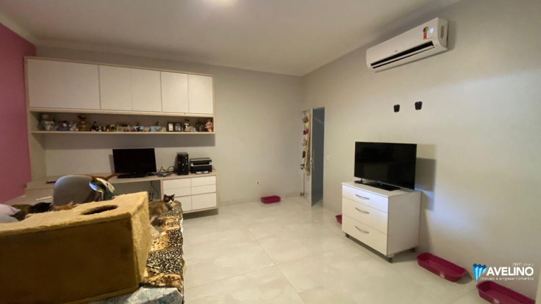 Imagem Casa com 6 Quartos à Venda, 400 m² em Portal De Dourados - Dourados Imagem Casa com 6 Quartos à Venda, 400 m² em Portal De Dourados - Dourados